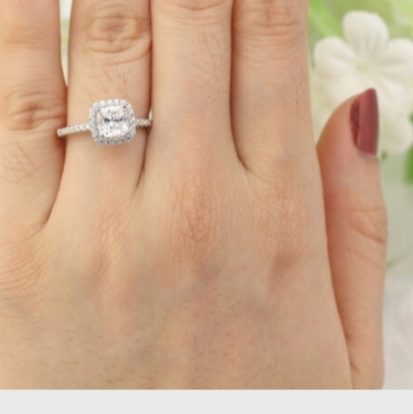 Women's CZ 2 piece wedding set - Picture 8 of 8